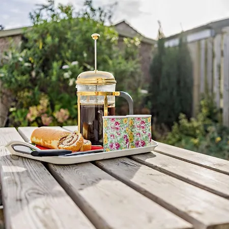 2 Bed In 93608 Feriehus Millom