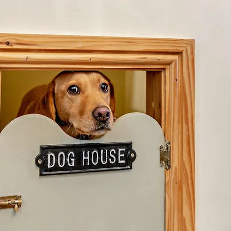 2 Bed In 93608 * Millom