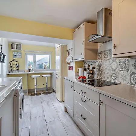 2 Bed In 93608 Σπίτι διακοπών